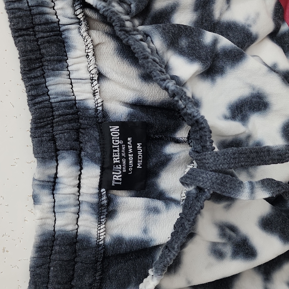 TRUE RELIGION SHORTS GREY & WHITE - Picture 2 of 8